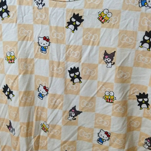 Hello Kitty X Forever 21 checker board tee - Picture 3 of 3